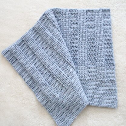 Berry Hedge Baby Blanket