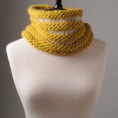 Chunky Textured Cowl