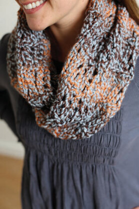 Infinity Scarf in Ella Rae Twist - ER12-04 - Downloadable PDF