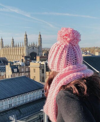 Off The Rails Infinity Scarf & Hat