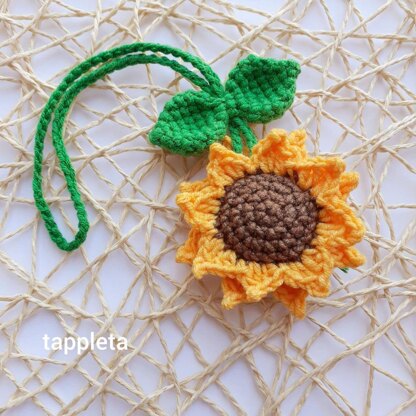 Sunflower charm crochet