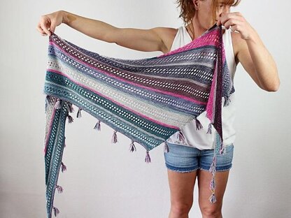 Shawl without weaving ends
