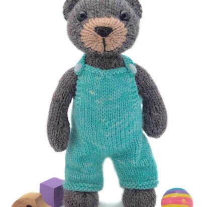 Big Teddy with Overalls - knitting pattern