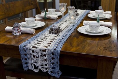 Hairpin Lace Table Runner