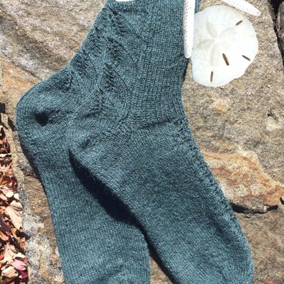 Whale Tail Socks - knitting pattern