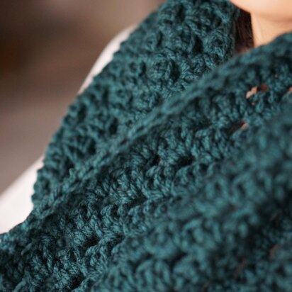Granny stripes crochet cowl pattern