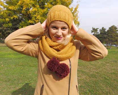 Iskra Set Hat and Oversized Cowl