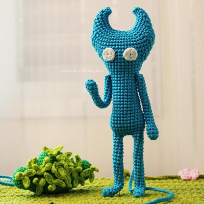 Blue Yarn Spirit-Inspired Amigurumi Pattern (Blue Version) – Digital PDF