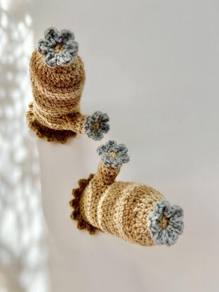 Flower point Mittens