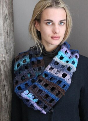 Square Hole Cowl