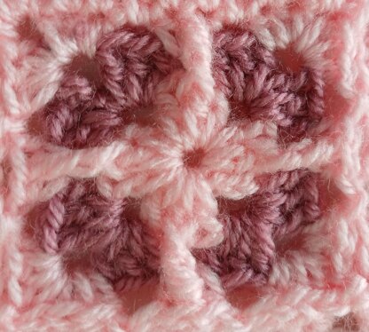 Top 'N' Tail Baby Blanket