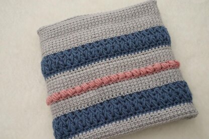 Linked Hearts Baby Blanket