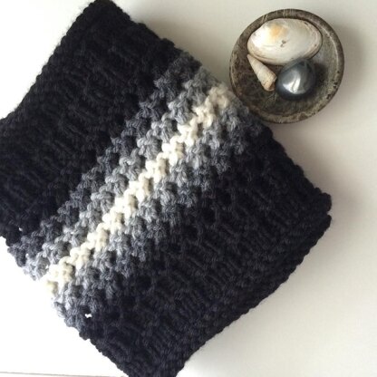 Timan Ridge Cowl