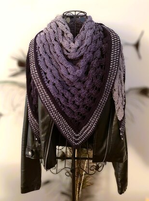 Triangular Scarf "Sinope"