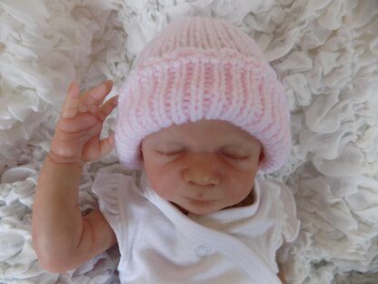 Premature to newborn baby ribbed hat
