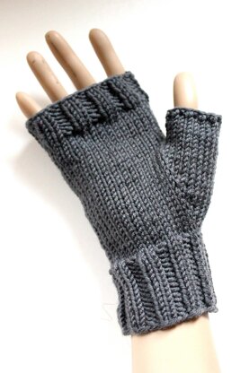 Amberley Fingerless Gloves -knitted on 2 straights