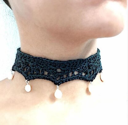 Vintage Lace Choker