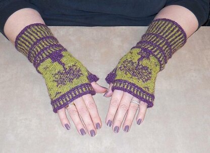 Topiary Fingerless Mitts