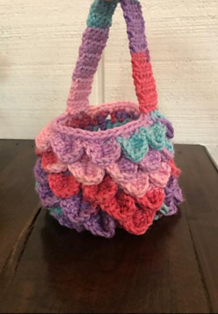 Crocodile Stitch Drawstring Purse - Free Crochet Pattern