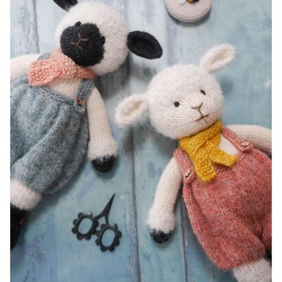 Tearoom Lambs (Method 1) - knitting pattern