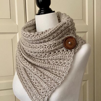 Easy Crochet Scarf Pattern: Cute-N-Easy Buttoned Cowl-Scarf