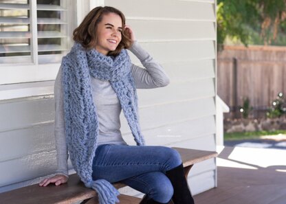 Eylenda Cable Scarf