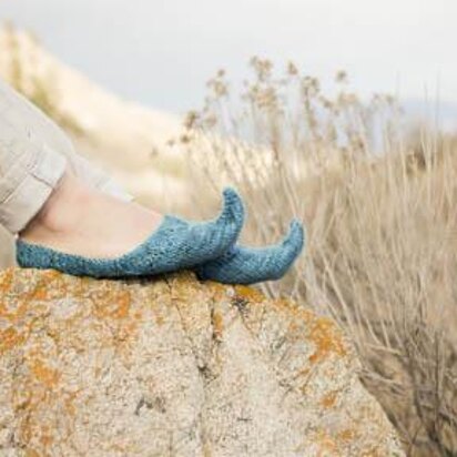 Persian Curled Toe Slippers - knitting pattern