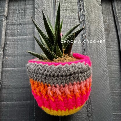 Ribbed Hanging Plant Pouch