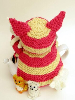 Cat Lady Tea Cosy Knitting Pattern