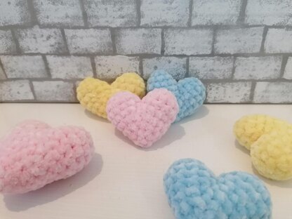 No Sew Plush Heart Amigurumi