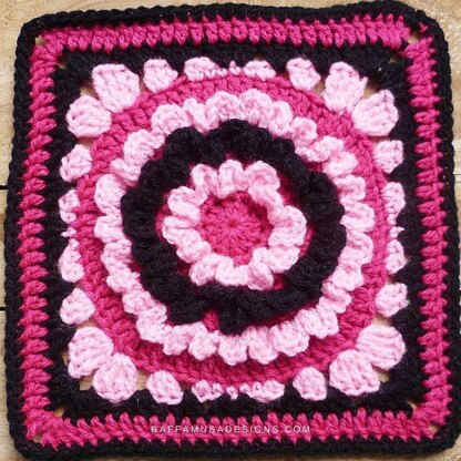 Ruffle Flower Square