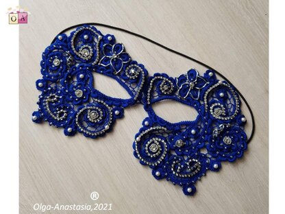 Carnival blue lace mask