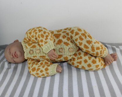 FREE Baby Giraffe Onesie