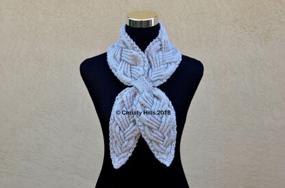 Charming Cable Scarf  (Keyhole / Ascot / Pull-Through / Vintage / Stay On / Scarf Knitting Pattern)