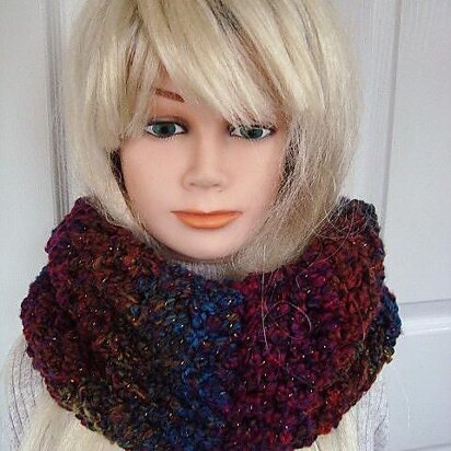 624 STELLAR WOMENS COWL SCARF