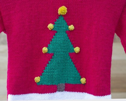 P143 Christmas Tree Jumper