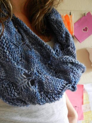 Hydrangea Cowl