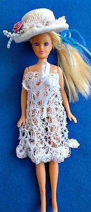 1041 - Barbie Thread Dress