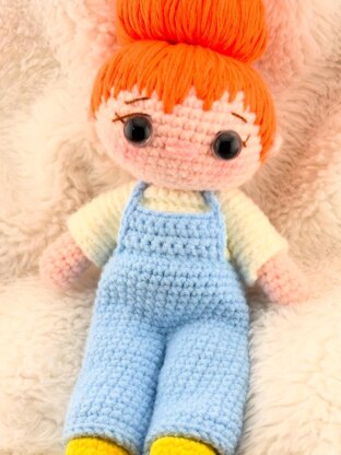 Marie - Amigurumi doll pattern