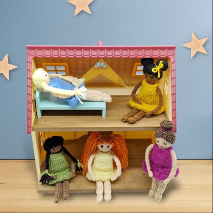 Pocket Dolls Knitting Pattern - Dress Up Dolly