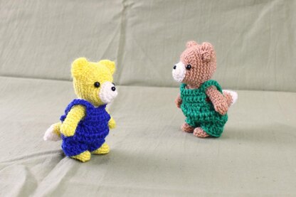 Tiny Fox with overall amigurumi / 小さなキツネのあみぐるみ