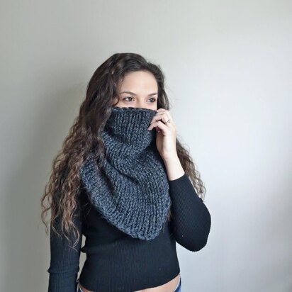 Fitted Infinity Scarf | The Stonehenge