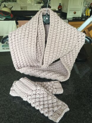 debbie cowl and mitts