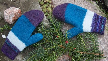 Svelte Felted Mittens