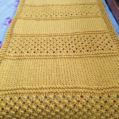 Lace Stripe Bed Runner Blanket