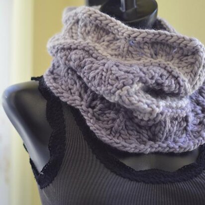 #310 Eliza Cowl