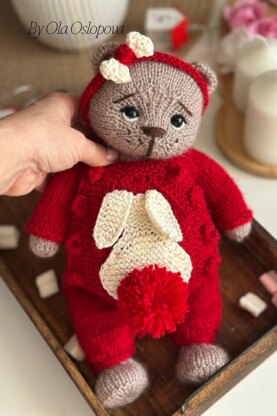 Knitting Teddy Bear Pattern with Clothes