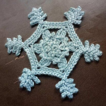 Eternal Snowflake Applique Crochet Pattern