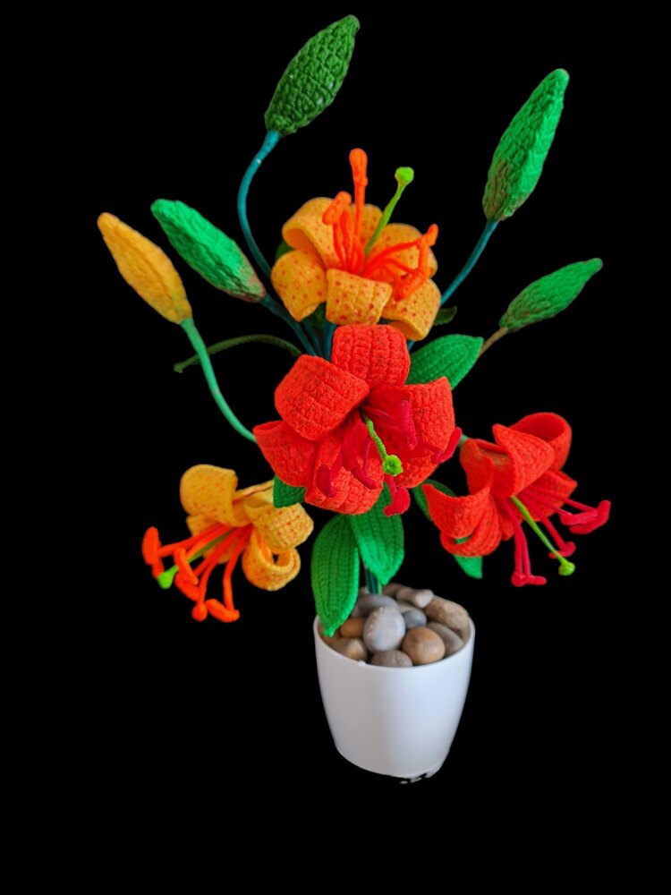 Crochet Tiger lily flowers Crochet pattern by T Jaik | LoveCrafts