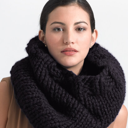 Dobbs Ferry Cowl in Lion Brand Wool-Ease Thick & Quick - 90574D